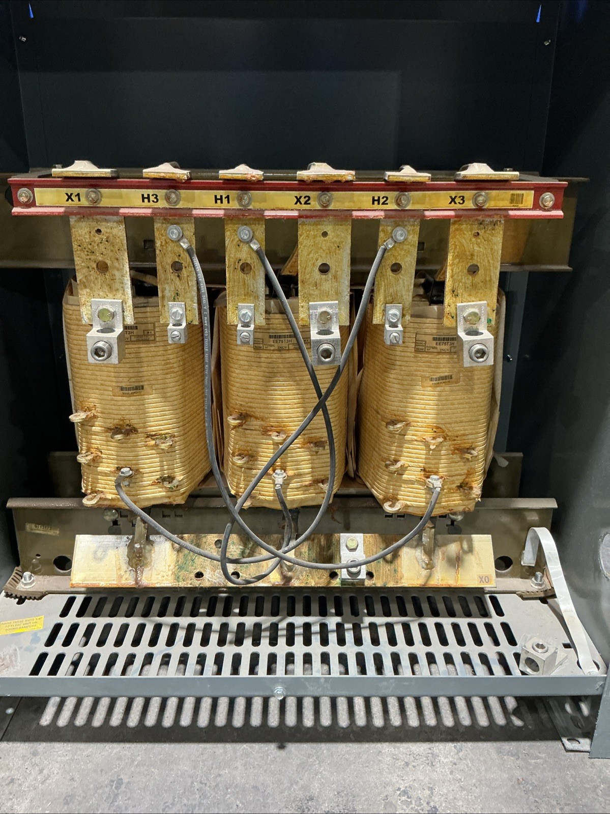 75 KVA 480 Primary, 208Y/120 Secondary, Square D EE75T3H, Dry Type Transformer, 3PH, 60 Hz - Image 5