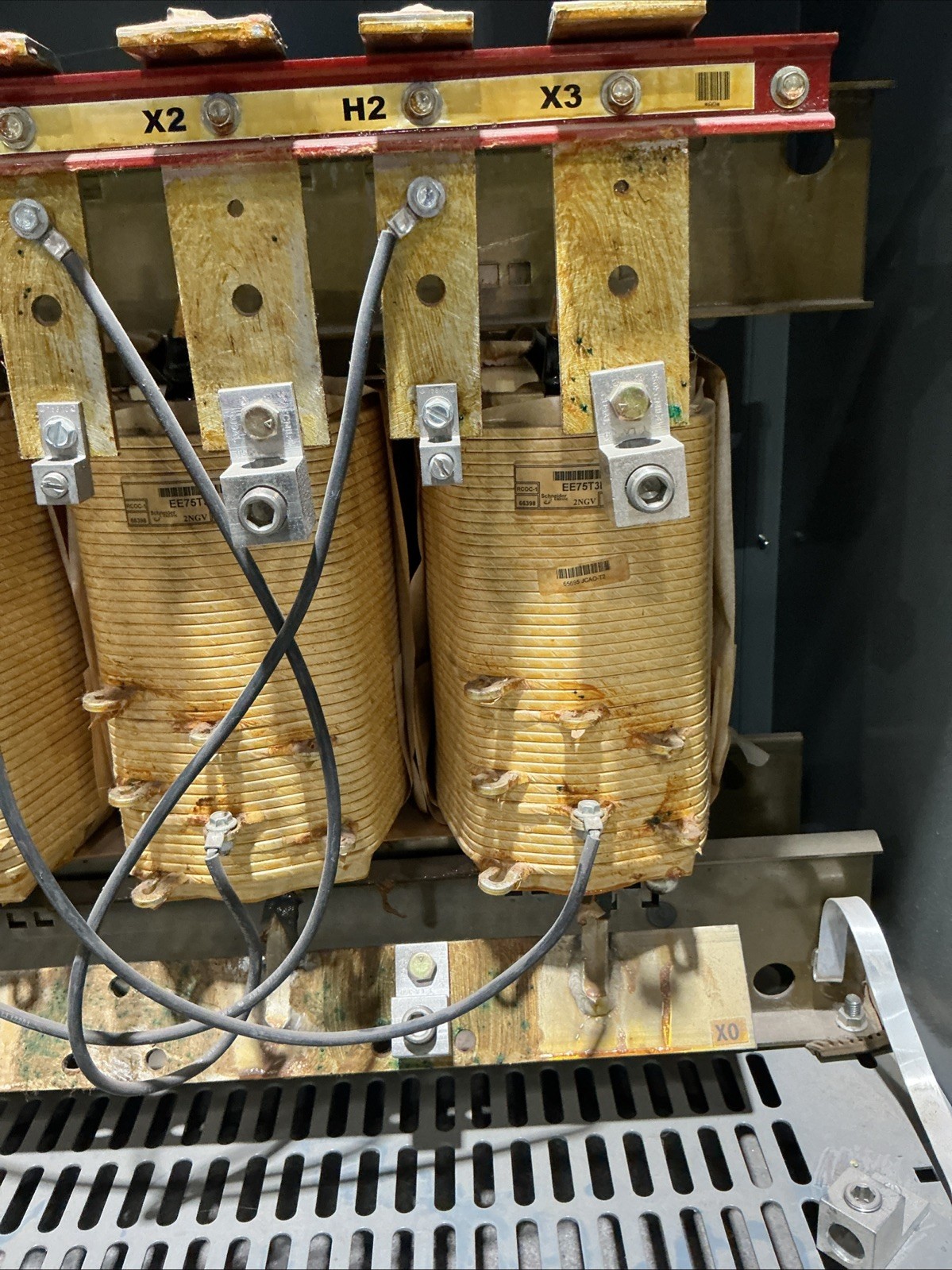 75 KVA 480 Primary, 208Y/120 Secondary, Square D EE75T3H, Dry Type Transformer, 3PH, 60 Hz - Image 8