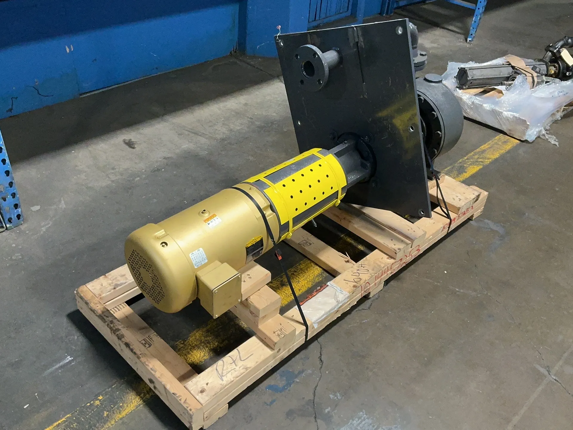 198 GPM @ 49' TDH, Gusher #V2X2-10SLL-CDM-ADP, vertical centrifugal pump, 7.5 HP, 1770 RPM, 19/9.5 A, 230/460 - Image 2