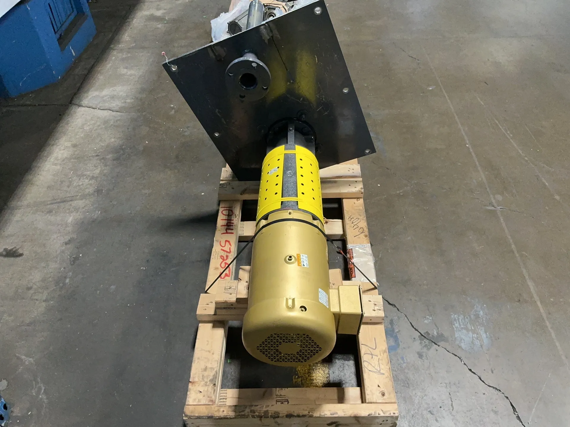198 GPM @ 49' TDH, Gusher #V2X2-10SLL-CDM-ADP, vertical centrifugal pump, 7.5 HP, 1770 RPM, 19/9.5 A, 230/460 - Image 3