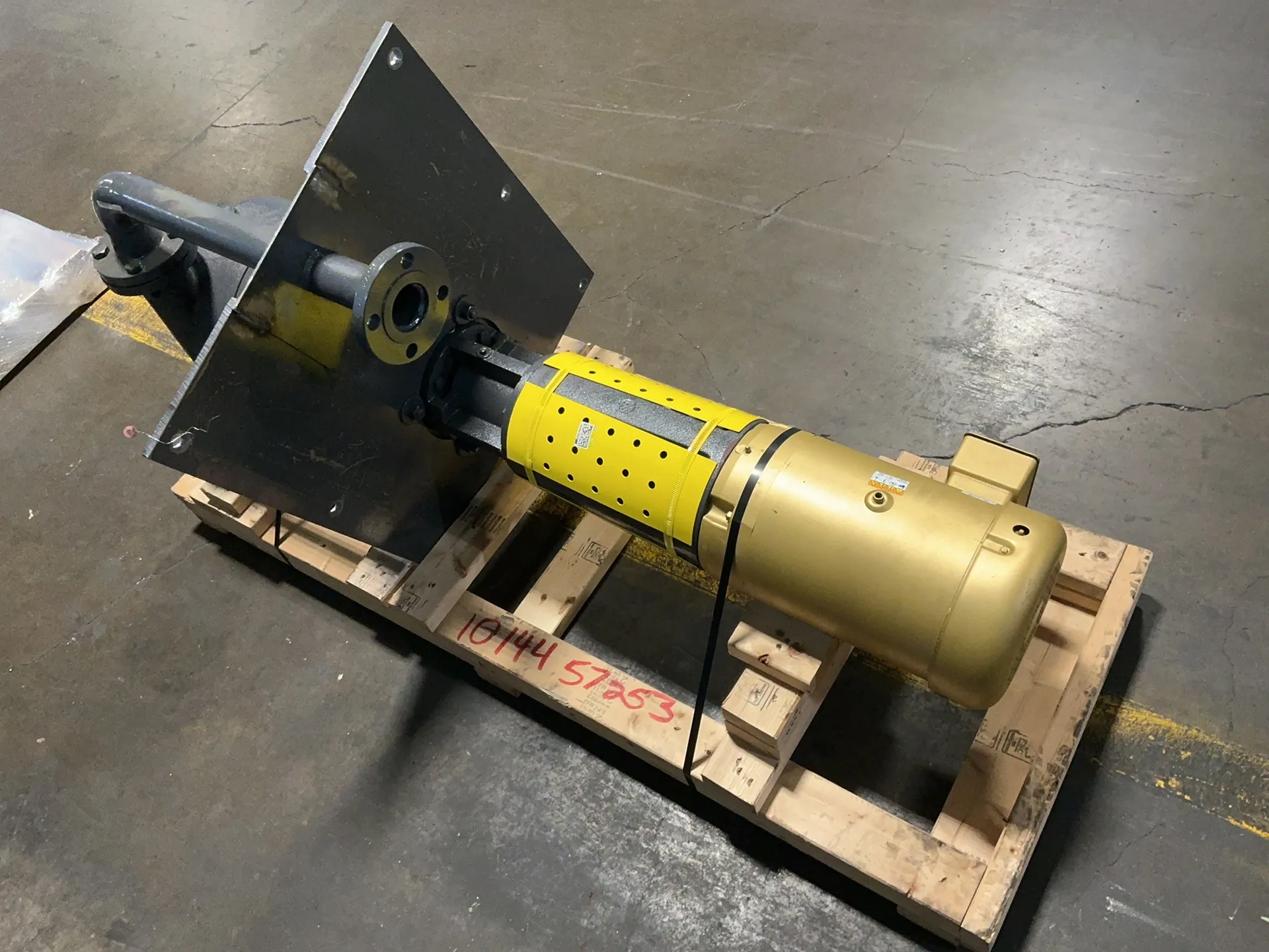 198 GPM @ 49' TDH, Gusher #V2X2-10SLL-CDM-ADP, vertical centrifugal pump, 7.5 HP, 1770 RPM, 19/9.5 A, 230/460 - Image 4
