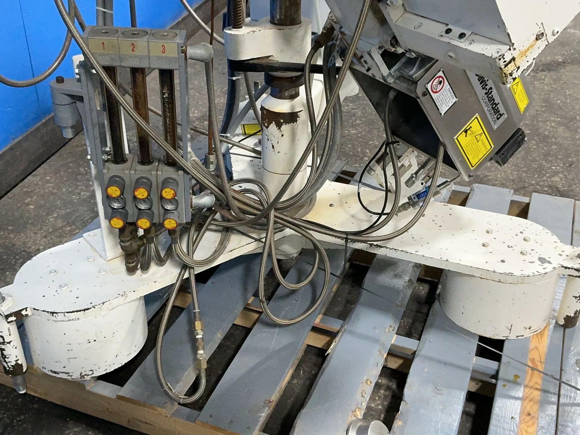 1.25" Davis Standard #DSR15A, extruder, 13.5" barrel L, 14.5 HP, 16.5 gear ratio, 10,000 PSI, 28 A, 230 V. - Image 4