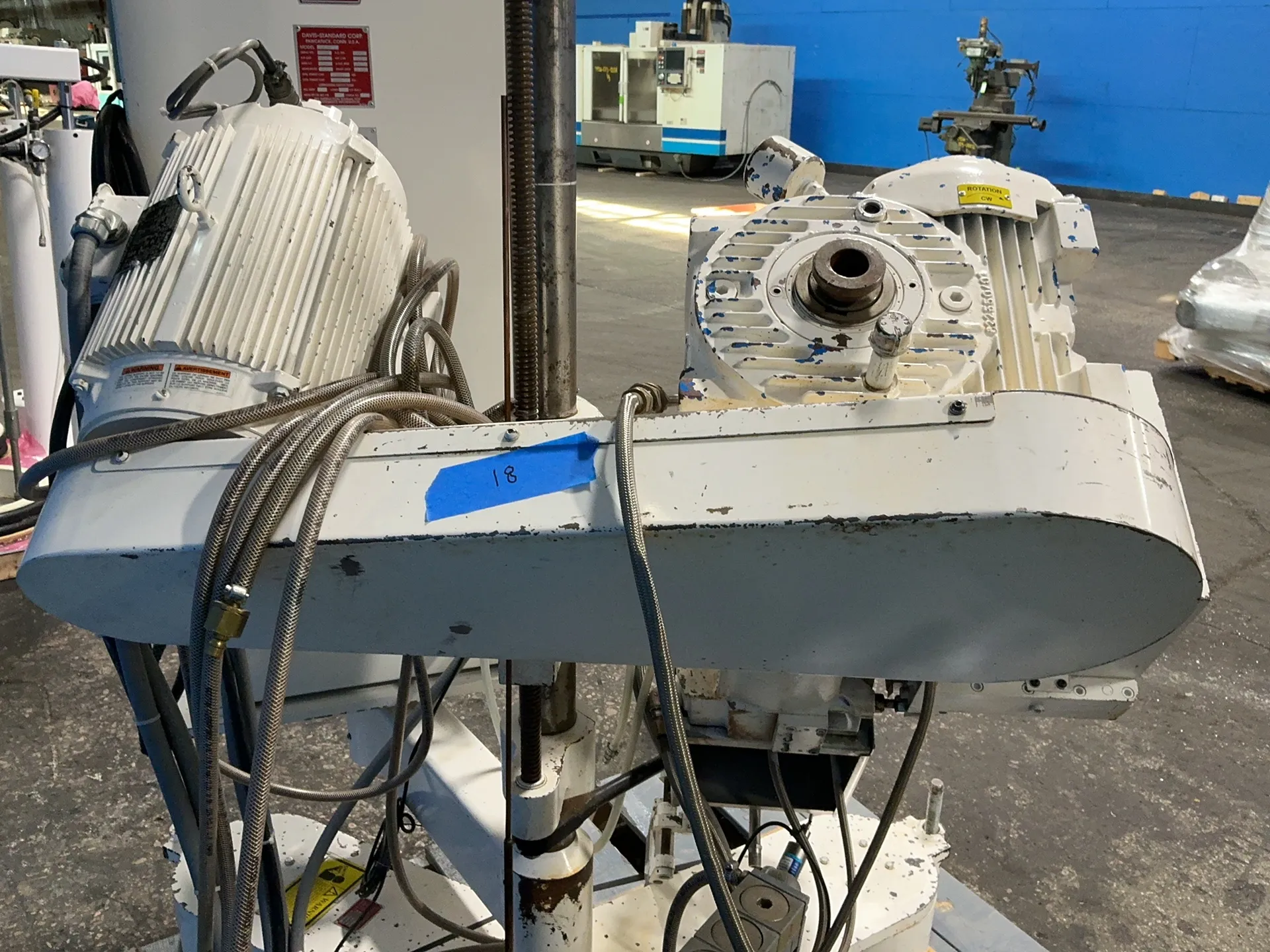 1.25" Davis Standard #DSR15A, extruder, 13.5" barrel L, 14.5 HP, 16.5 gear ratio, 10,000 PSI, 28 A, 230 V. - Image 5