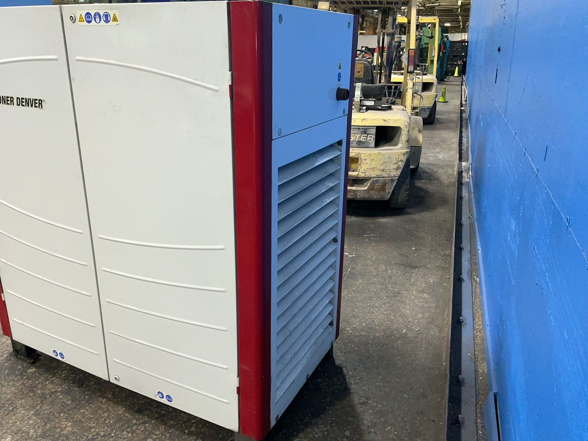 125 PSIG, Gardner Denver #VS25-40A, rotary screw air compressor, 40 KW, variable speed drive, Allen-Bradley - Image 4