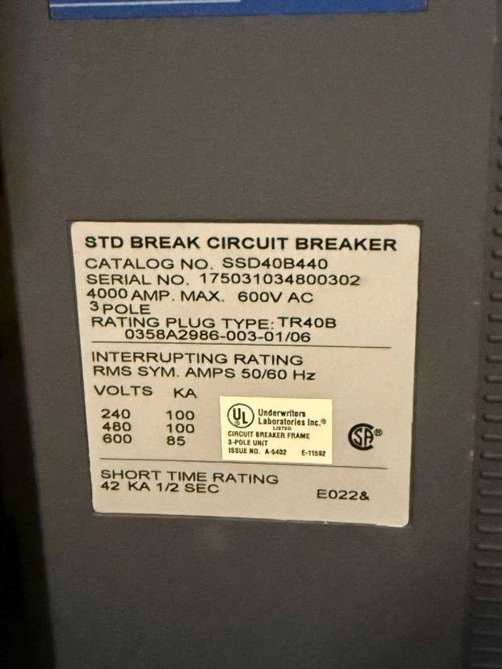 4000 Amps, General Electric, PowerBreak II SSD40B440, 600 Volts 3 Pole Circuit Breaker, new (2 Available) - Image 4