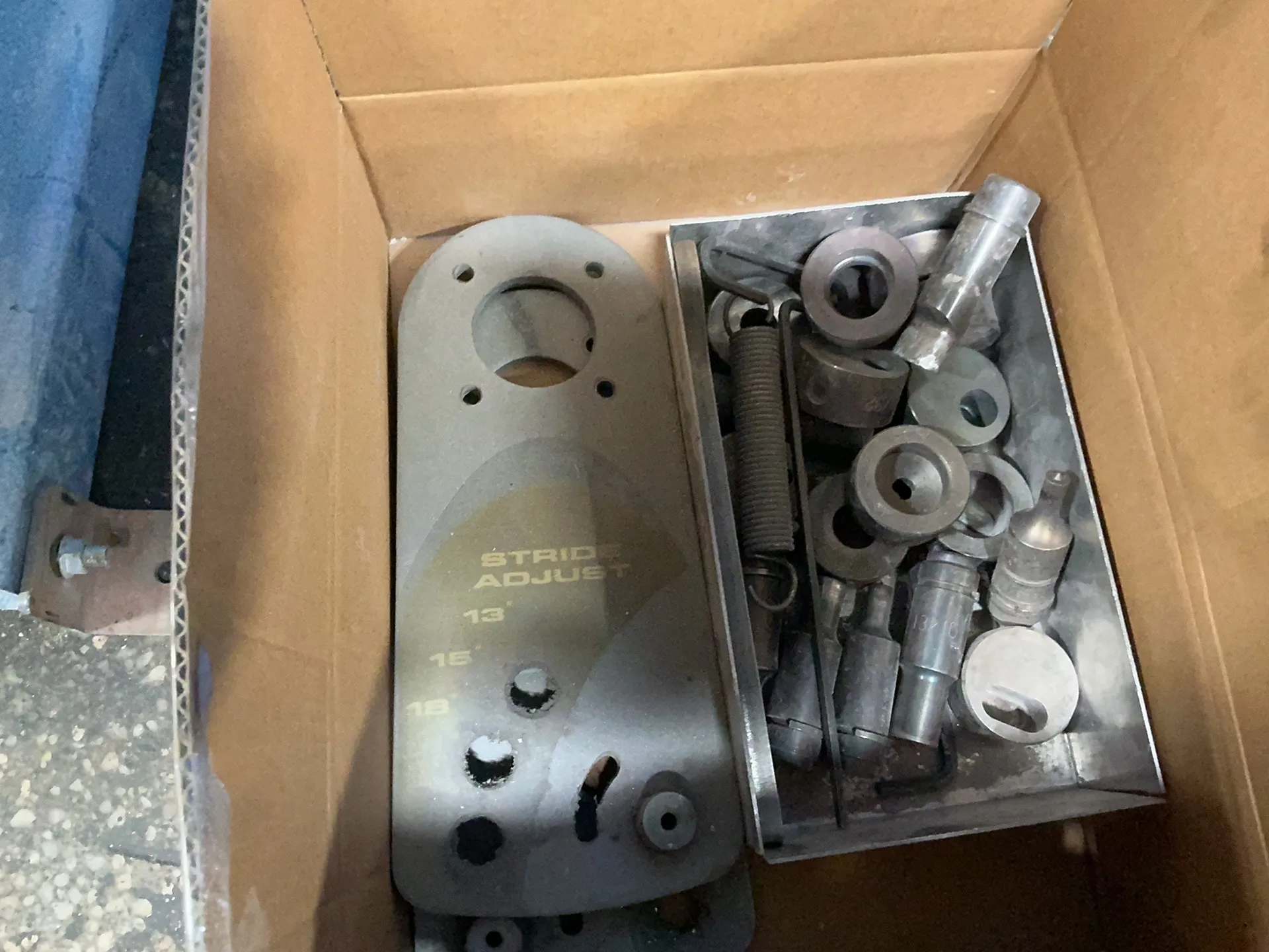 4" x 4" x 3/8" Scotchman #50514CM, Hydraulic Ironworker, 6" throat, 1" punch stroke, 14" blade, 2100 PSI, box - Image 3