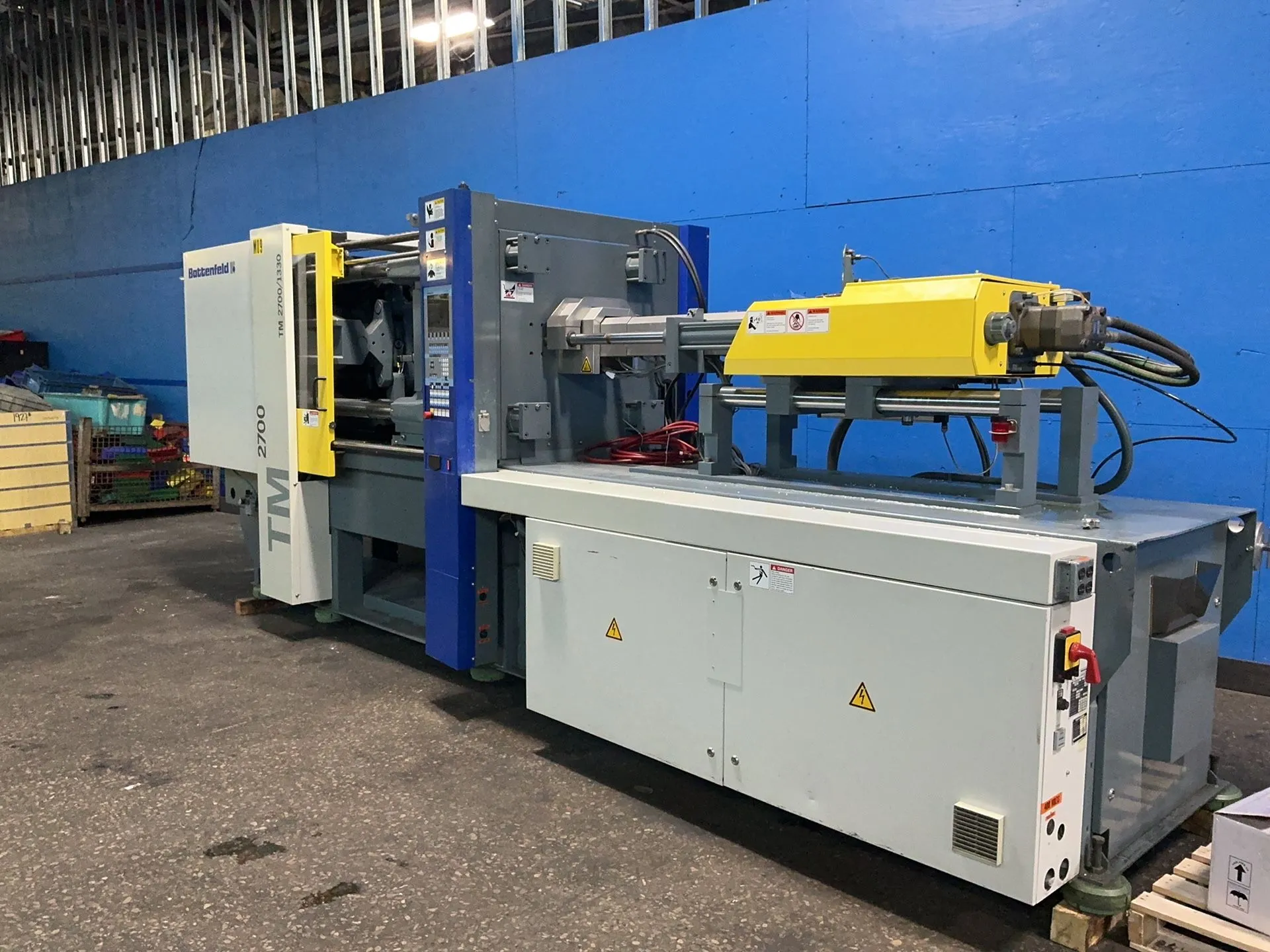 Battenfeld #TM2700/1330, Injection Molder, Battenfeld Unilog B4 control, 87 PSI, 124 A, w/ tooling, manuals - Image 4