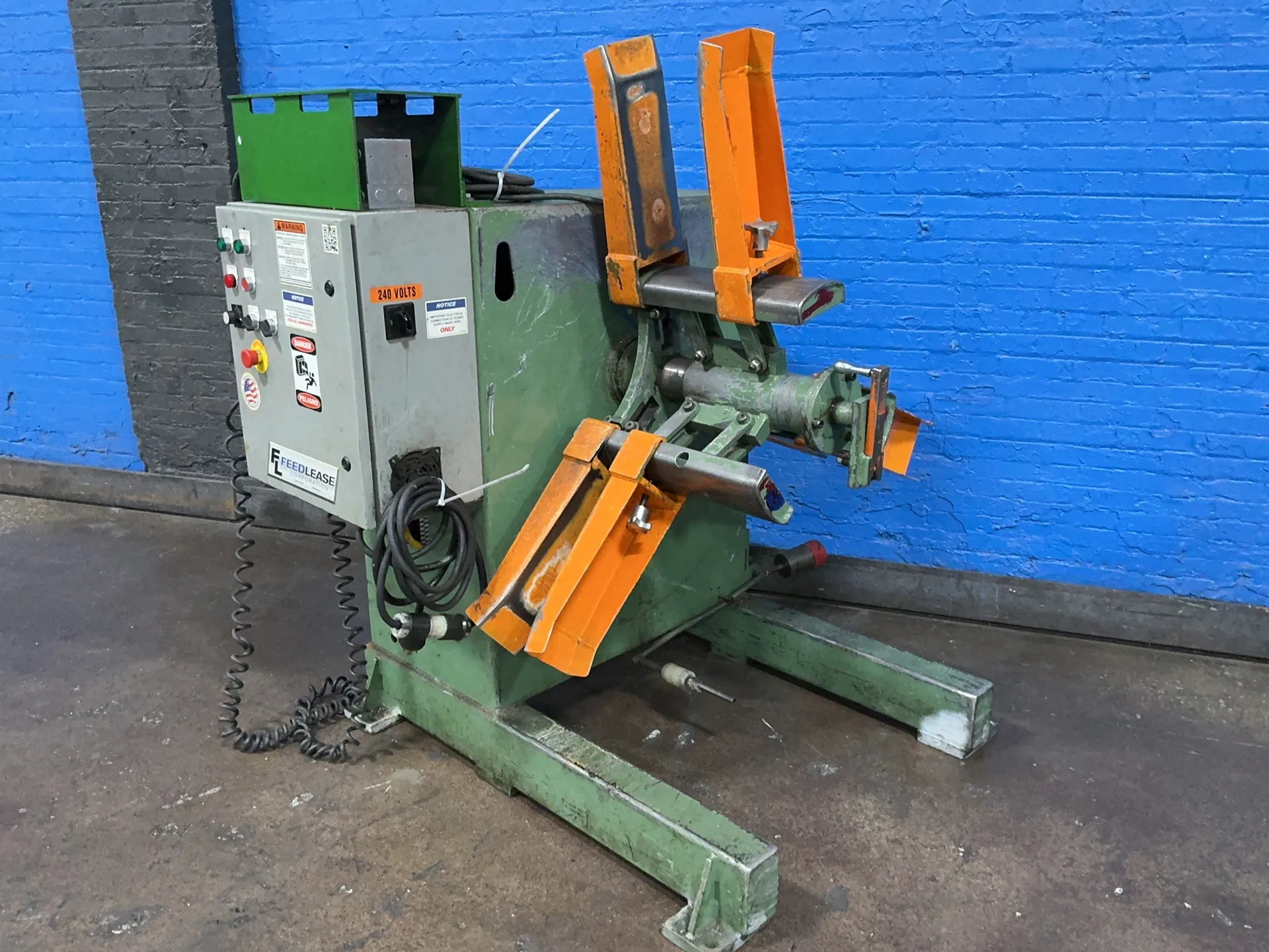 4000 lb. Feed-Lease #PR-46M-12, Coil Reel, 2 HP, 1760 RPM, hand held controls, control handle, 230/460 V. - Image 2