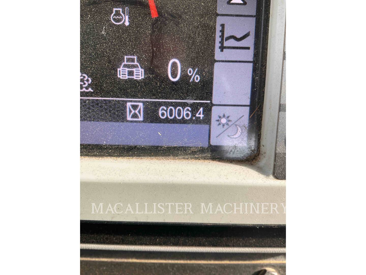 Caterpillar D6T, 6005 hours, S/N: SGZ00352, 2018 - Image 5