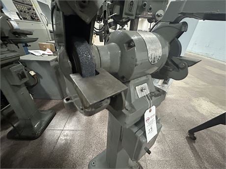 Dual station carbide tool grinder, floor mounted, (2) adjustable tool support tables, wheel guards, 230/460 V. - Image 3