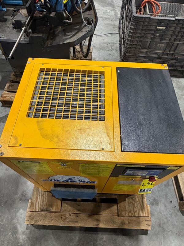 10 HP Polar Air #PRSO100003, rotary screw air compressor, 90-145 psi, 32-115°F, 208 V. - Image 6