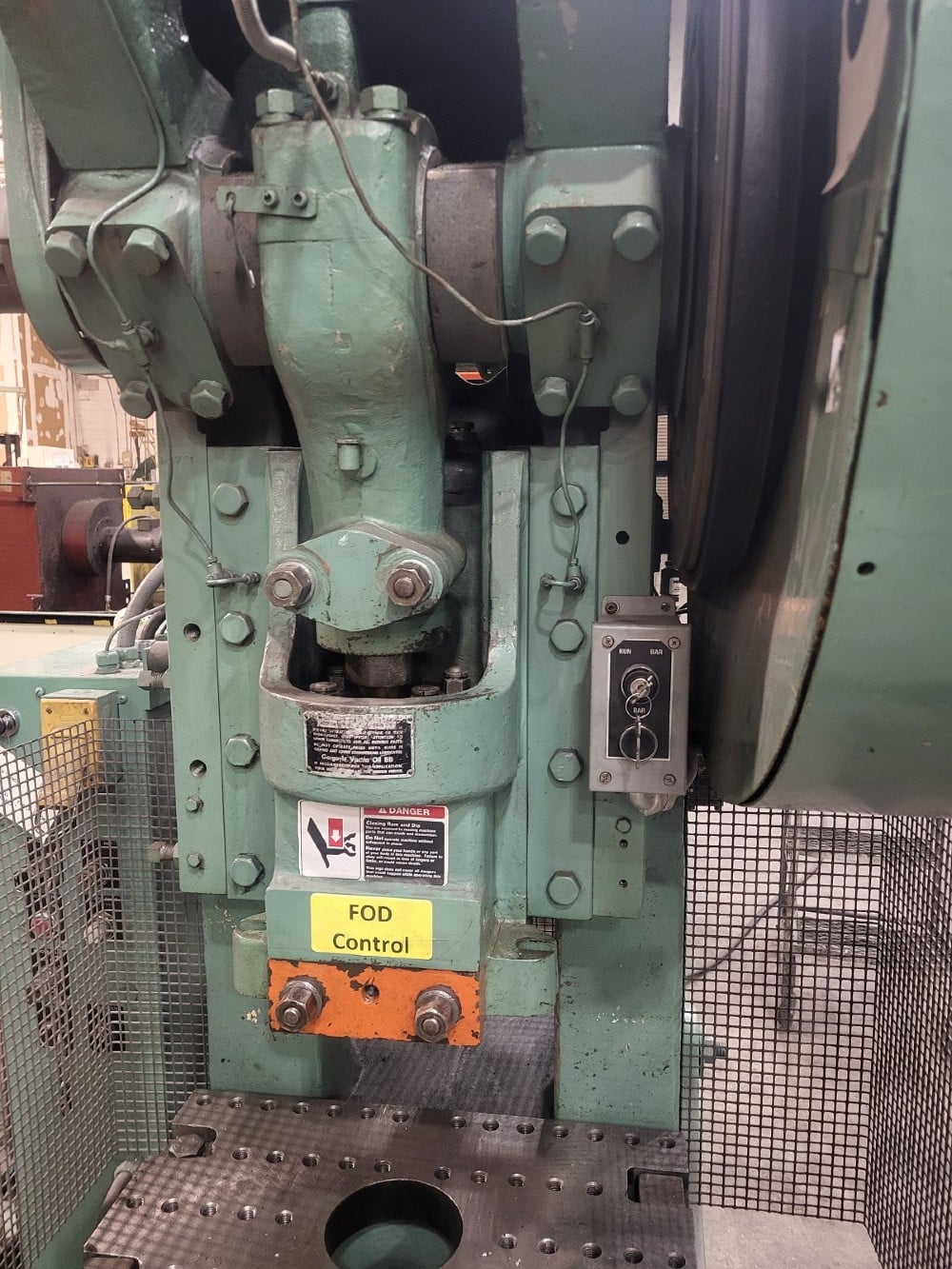 32 Ton, Minster #4, OBI Punch Press, Air Clutch and Brake, 3" stroke - Image 5