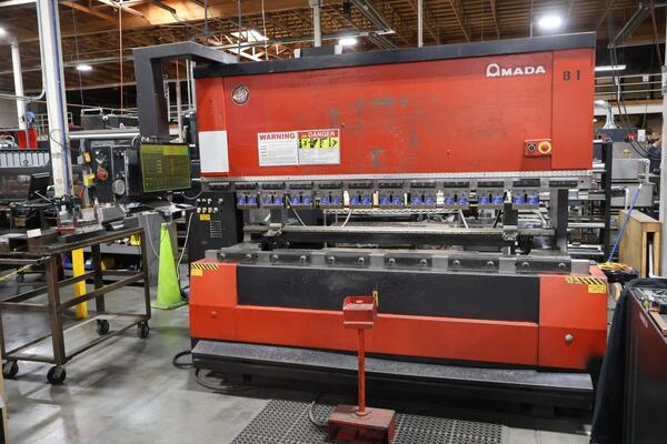 88 Ton, Amada #FBD-8025NT, CNC up-acting hydraulic press brake, 8.2' overall, 86.6" between columns, 5.91" - Image 1