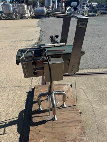 5-3/4" wide x 21" & 25" long, Stainless Steel Belt Conveyors, flat rubber belts, independent stainless - Image 3