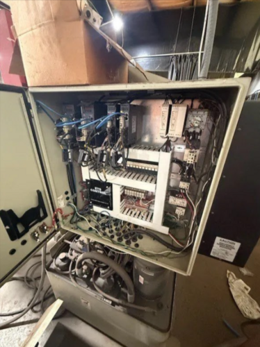100 Ton, Accurpress, Advantage #710010, CNC hydraulic press brake, 10' overall, 8.33' between housing, 8" - Image 4
