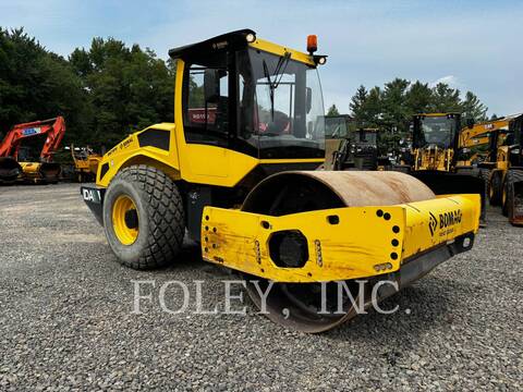 Bomag BW 211 D-5, Vibratory Single Drum Smooth, 1863 hours, S/N: 101586081857, 2020 - Image 2