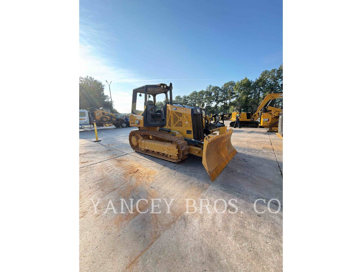 Caterpillar D1, 319 hours, S/N: XKF04276, 2023 - Image 2