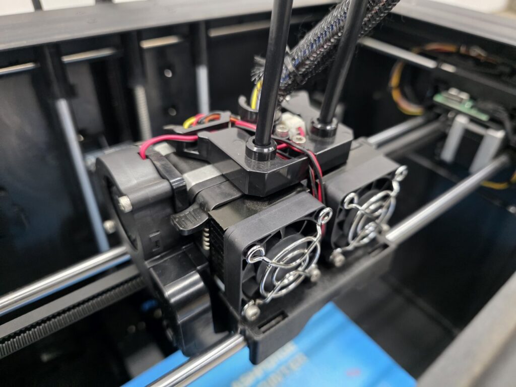 Flashforge #Creator-Pro, dual extruder 3D printer, 227 x 148 x 150mm build volumn, Flashforge LCD Control - Image 6