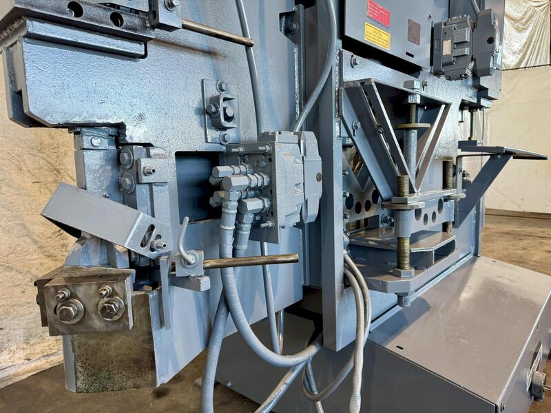 6" x 6" x 1/2" Iron Crafter #95/95, hydraulic ironworker, 95 ton, 1-1/8" x 10" flat bar, 4" x 4" x 1/2" - Image 7