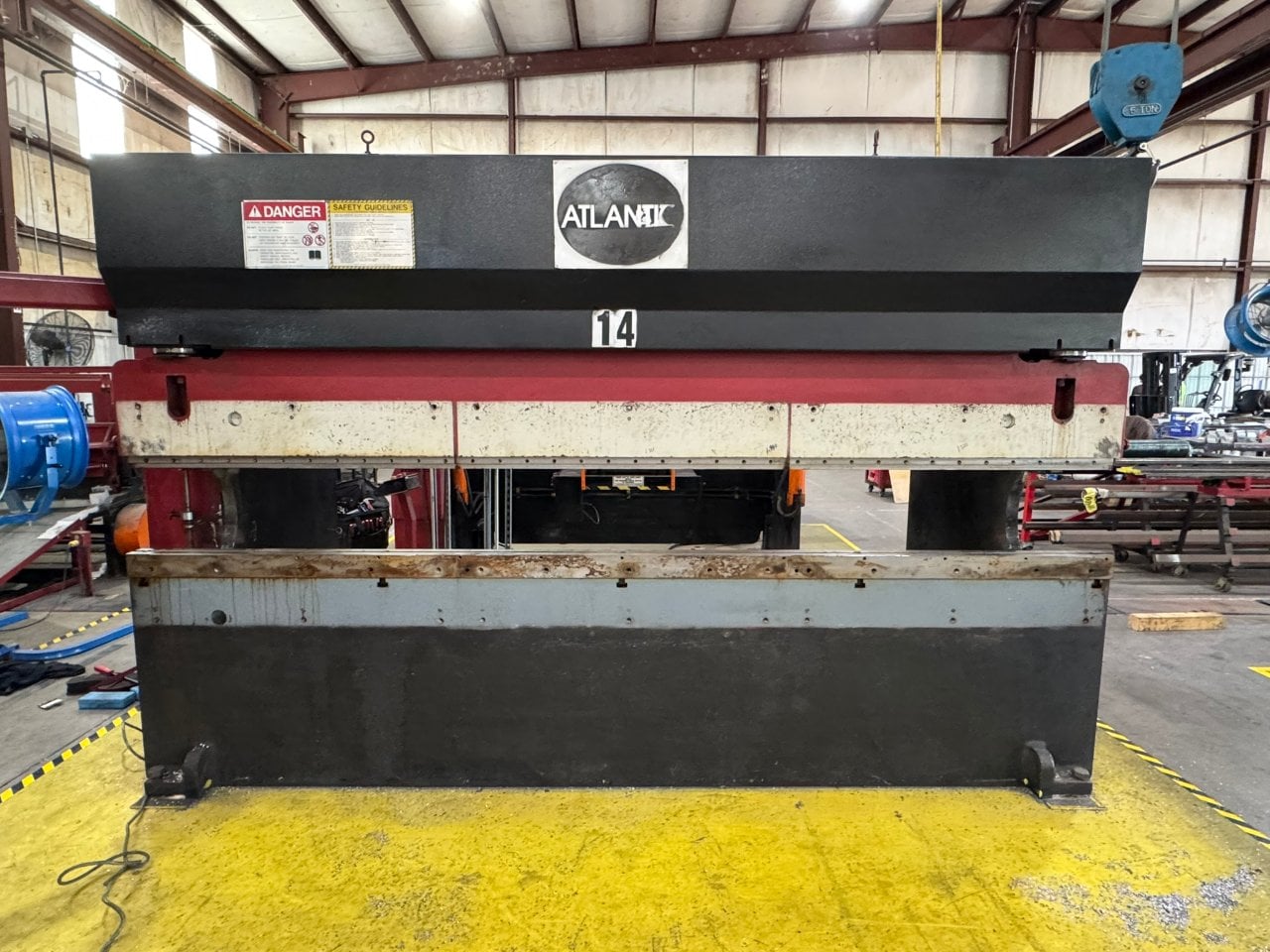 150 Ton, Atlantic #HDE.150.12, hydraulic press brake, 12' overall, 122" between housing, 4.72" stroke, 9.8" - Image 1