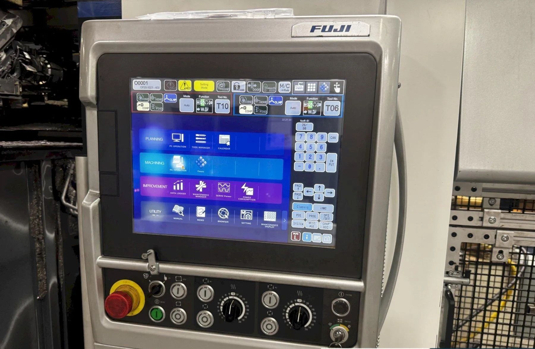 Fuji #CSD-300II-R, front facing twin spindle lathe with gantry system, Fanuc Control, 11.8" swing, 8" chuck - Image 7