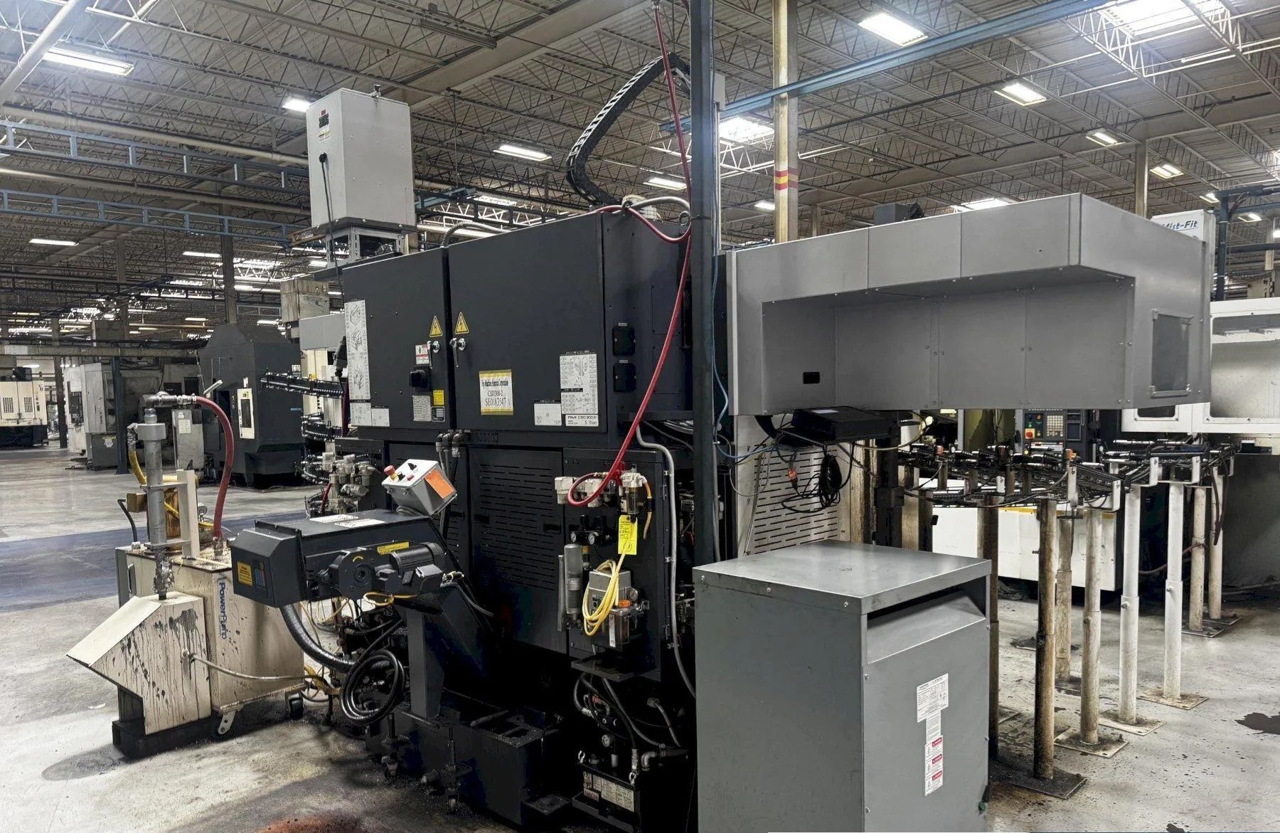 Fuji #CSD-300II-R, front facing twin spindle lathe with gantry system, Fanuc Control, 11.8" swing, 8" chuck - Image 10