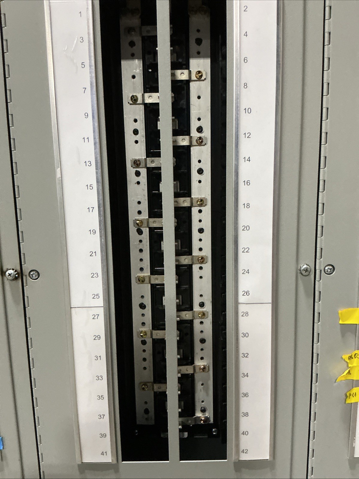 225 KVA Liebert #PPA225C, PDU, 278 Amps, 480 x 208/120 Volts, 3PH, 3 panels, 2 subfeeds - Image 9