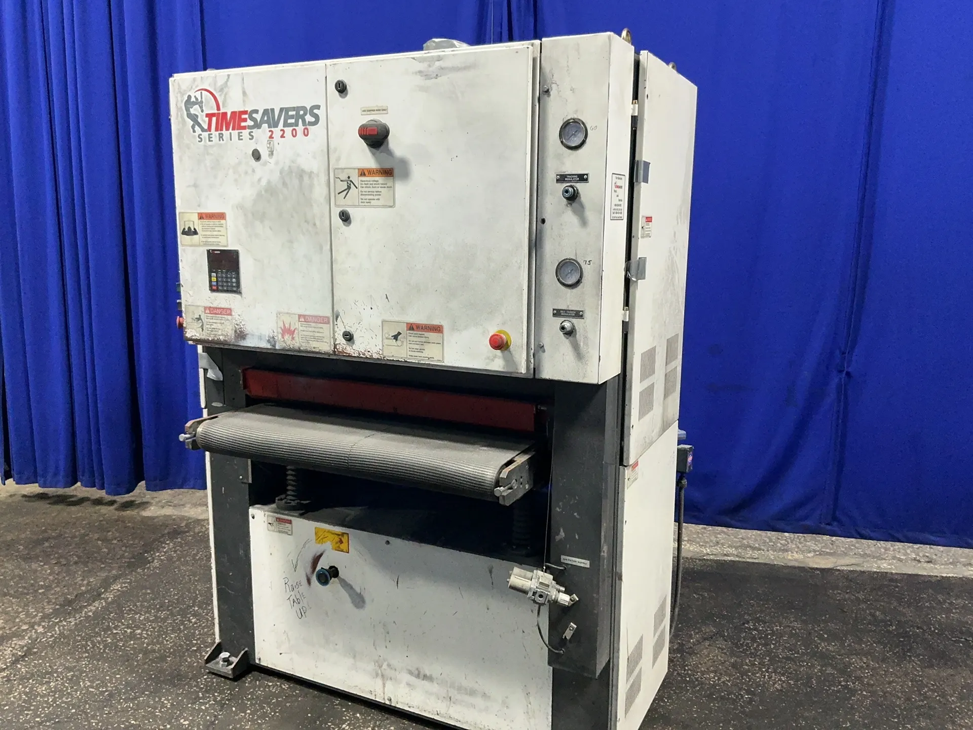 36" x 45" Timesavers #2211-23-0, wide belt sander, digital display, Delta VFD-B, 1 HP, 1420/1740 RPM, 3.4/1.7 - Image 1