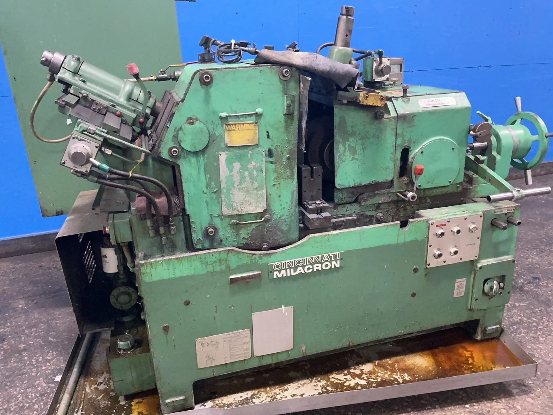 Cincinnati Milacron #CINCO-15-DR, centerless grinder, 2 grinding wheels, control box, 460 V., 3 Ph. - Image 2