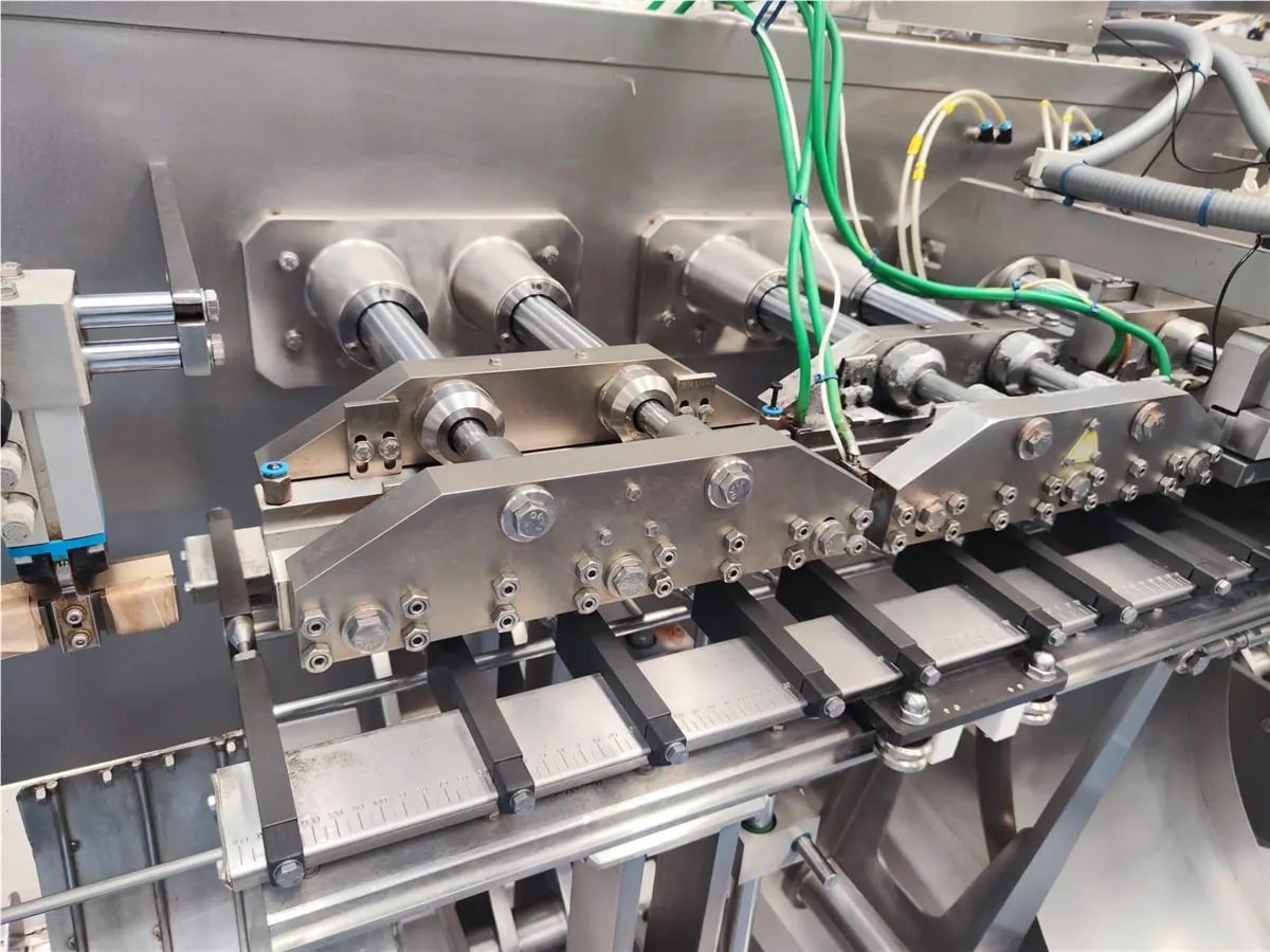 Mespack #H-320-SCD, pre-made pouch filler & sealer, 100 pouches/minute, 3 filling stations, 1 kg max. fill - Image 3