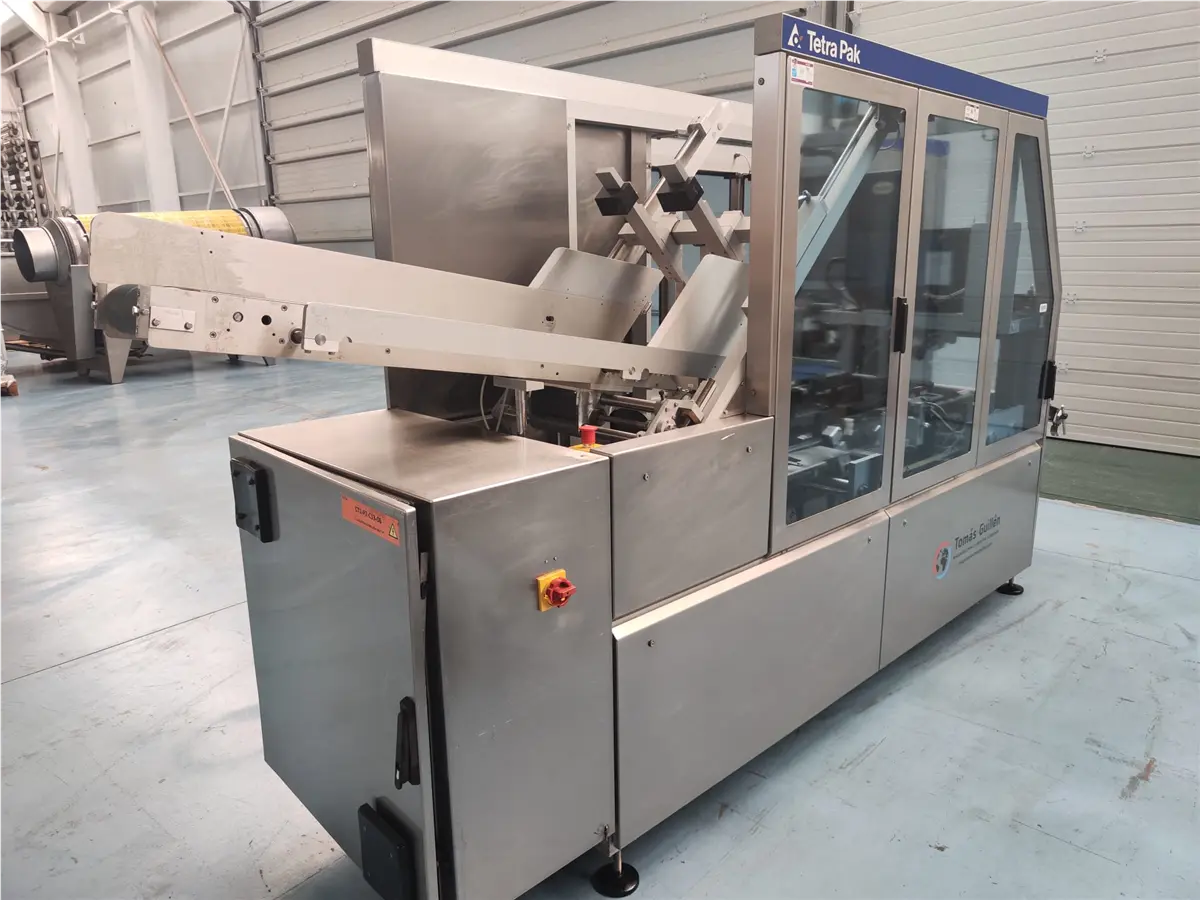 Tetra Pak #TCP-70, Tetra Cardboard Packer wrap-around case packer for bricks, 120 units/minute, Nordson gluer - Image 7