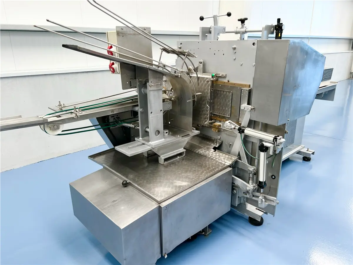 Herfraga #SM-214, automatic tuna packing machine, large formats, 20-40 cans/minute, 5" - 8-7/16" can - Image 5