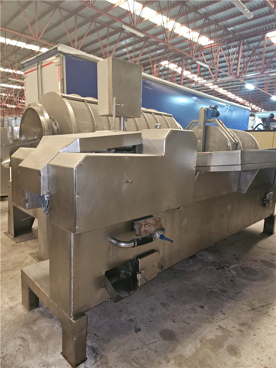 Daponte, sardine heading & gutting machine, Stainless Steel, 2000 kg/h, w/ integrated tank - Image 5