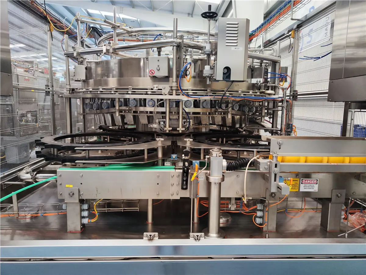 Zacmi #0234-B-040, 40-pocket rotary telescopic filler, 330 containers/minute, 500 gr, Tetra Recart format - Image 3