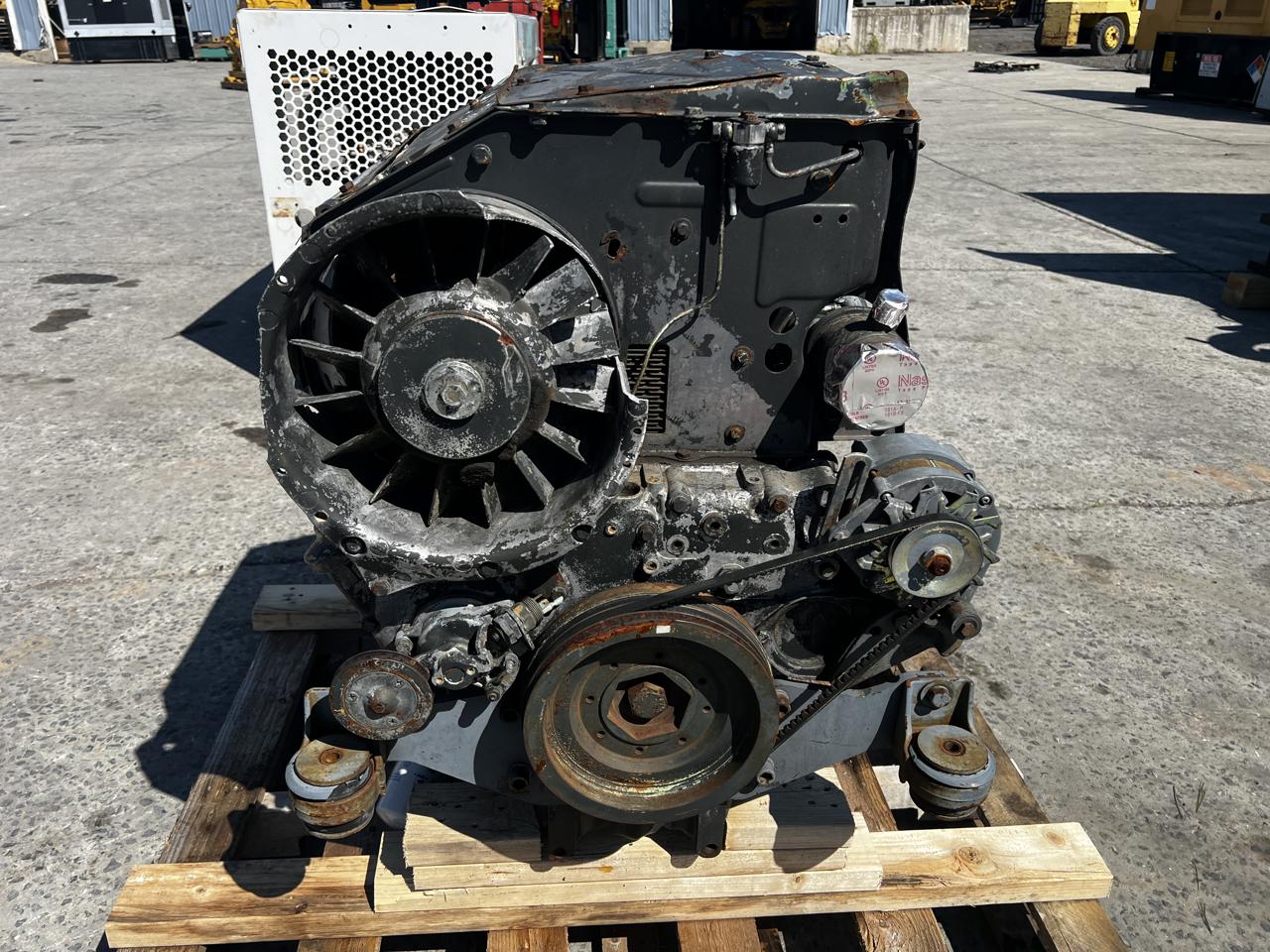 110 HP Deutz #BF4L913, Turbo Diesel Engine, fan housing broken, 11-1/2" flywheel, 3500 hours, 1995 - Image 10
