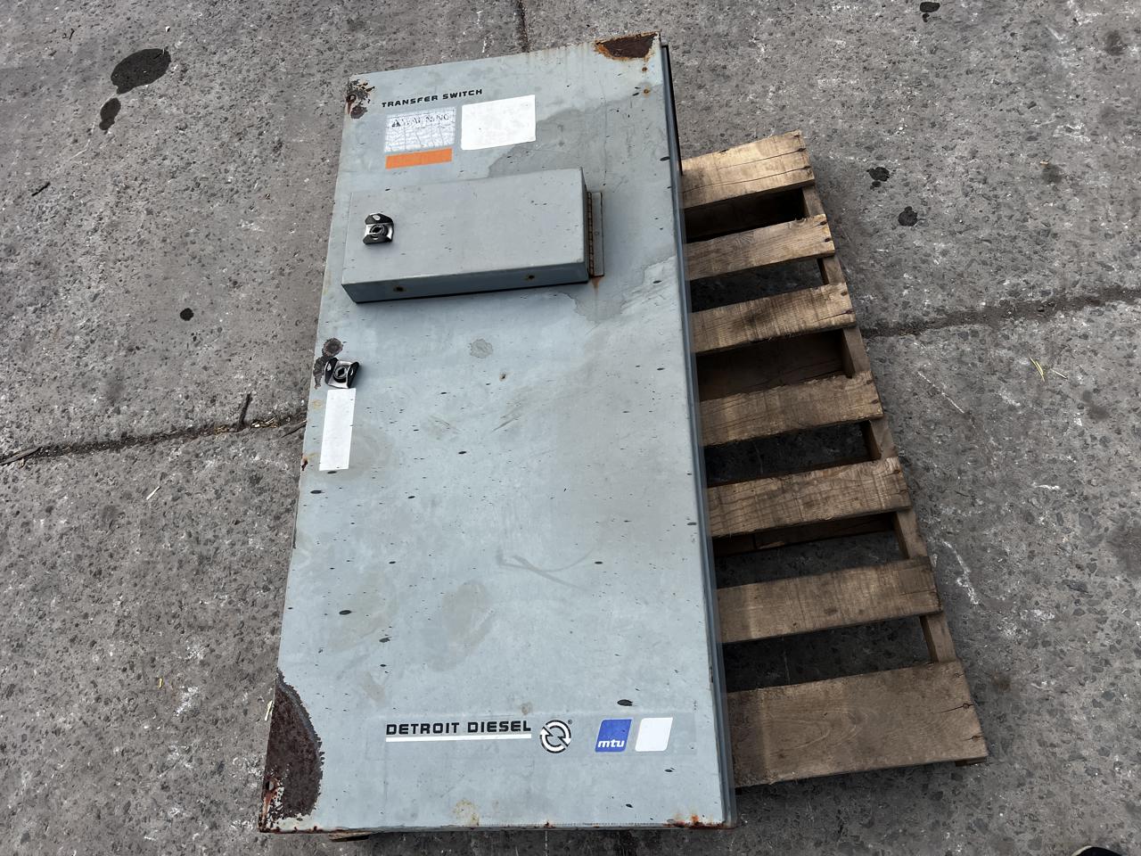 400 Amp. Kohler/MTU #GM17963, Automatic Transfer Switch, circuit breaker, NEMA 3 enclosure, 480 Volts, 3PH - Image 3